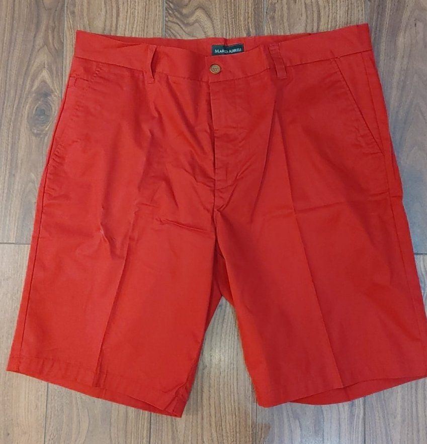 BERMUDA ROJO DELANTE