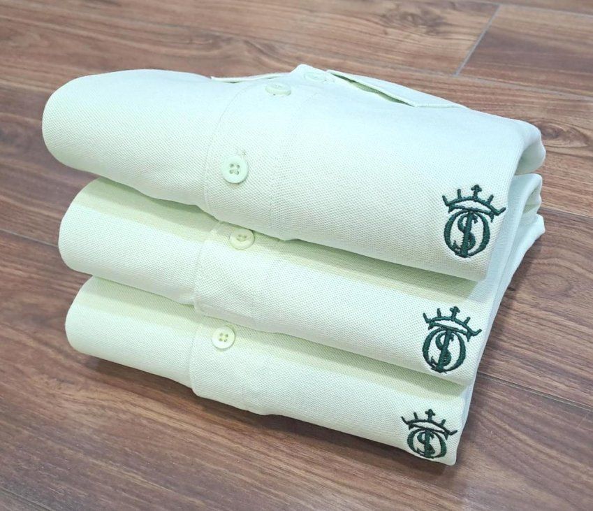 Polo Soto Classic Verde Fluor de hombre con bordado en verde oscuro con el Hierro EL SOTO de manga corta 100% Algodón Piqué