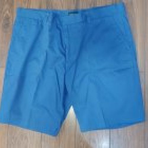 BERMUDAS AZULON DELANTE