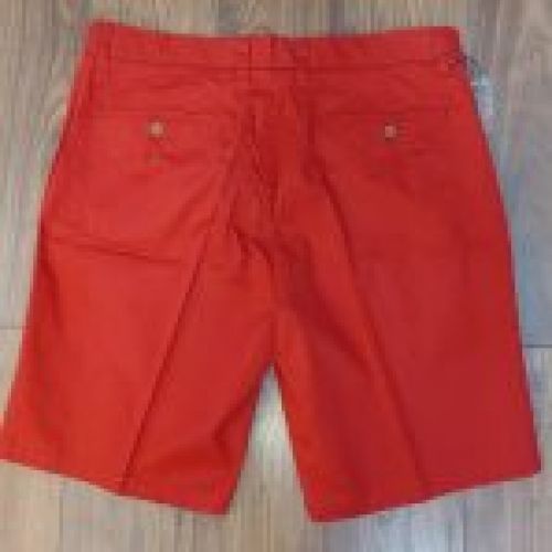 BERMUDA ROJO DETRAS
